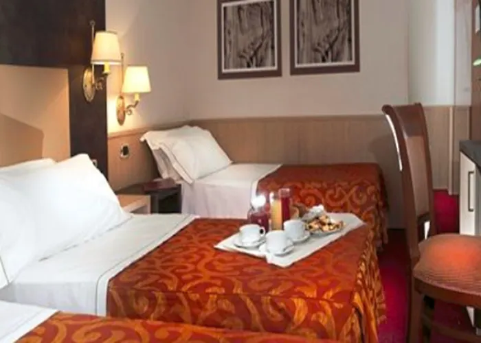 Otel Pinewood Roma