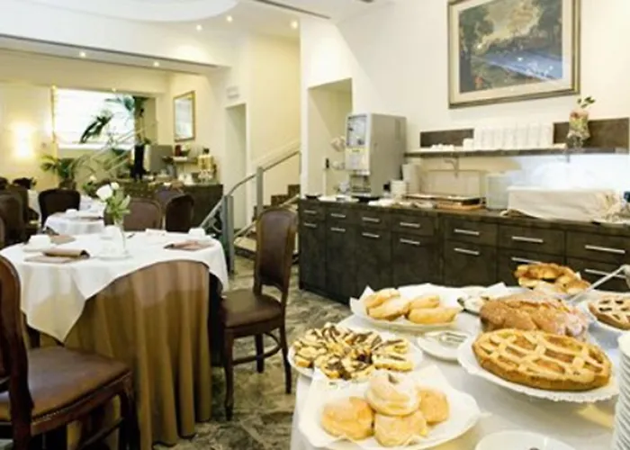 Hotel Pinewood 4*