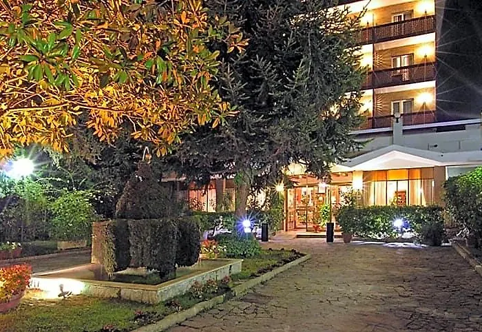 Otel Pinewood