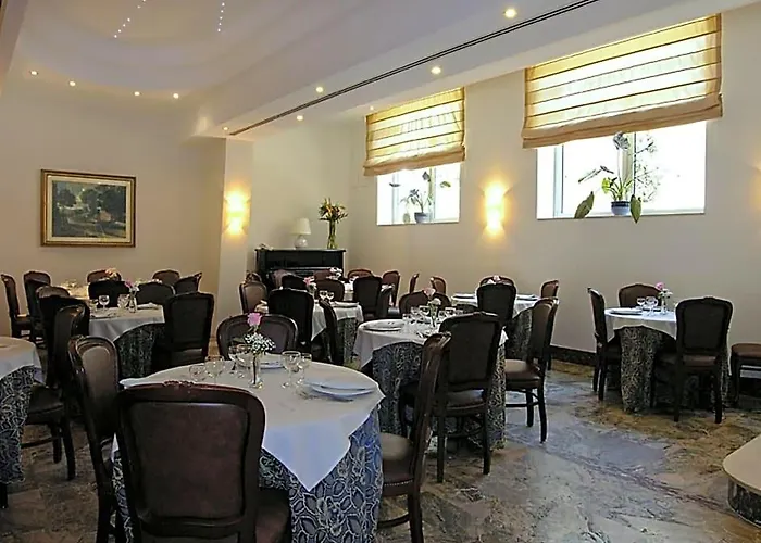 Hotel Pinewood Rome