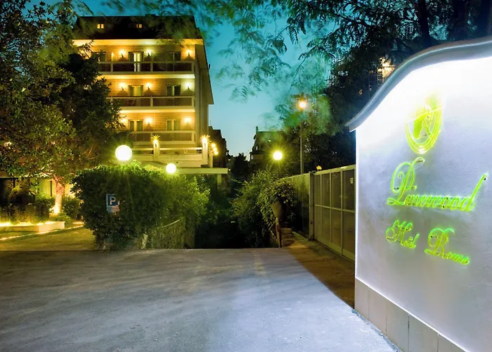Hotel Pinewood Roma